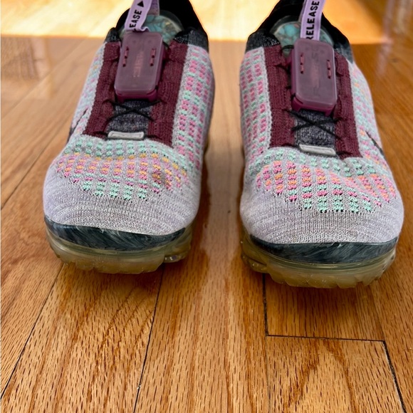 Nike Air VaporMax 2020 Flyknit Violet Ash Multicolor women’s size 6.5y - Picture 11 of 11